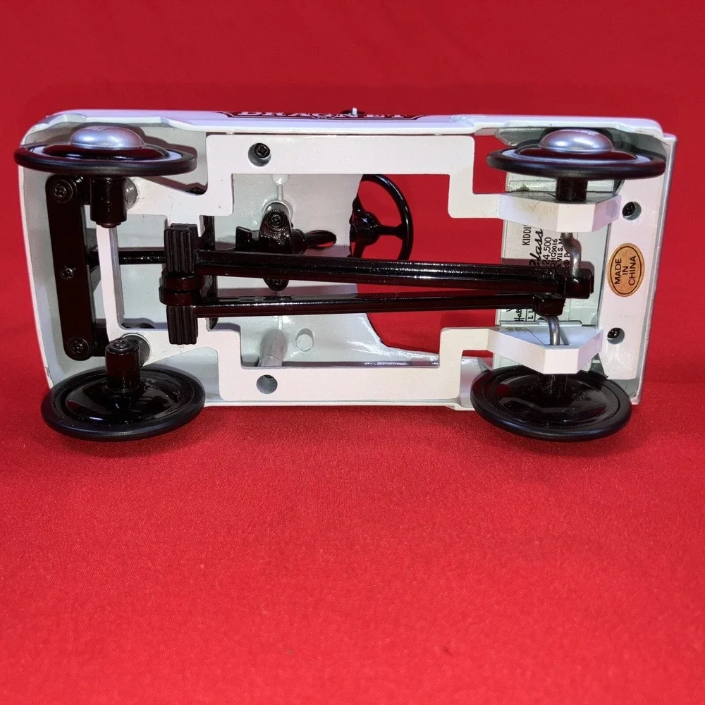 1994‎ Hallmark Garton Kiddie Car Classics / 1956 Dragnet / Police Pedal #22443 - Picture 14 of 16